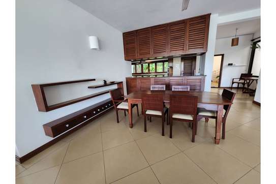 Furnished 3 Bed Apartment with En Suite at Cement Road image 7