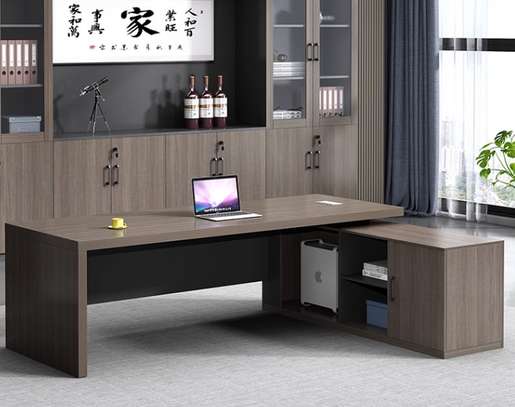 Office Desk : 1.6M Modern L-Shaped Executive Desk image 1