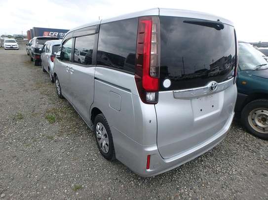 TOYOTA NOAH (MKOPO/HIRE PURCHASE ACCEPTED) image 6