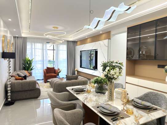 2 Bed Apartment with En Suite at Lavington image 21