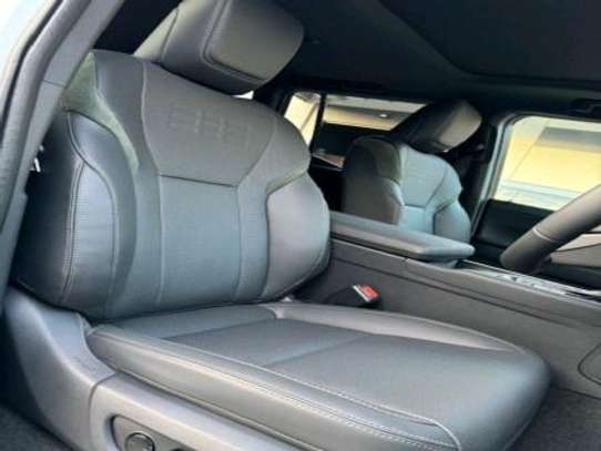 2024 Lexus GX550 image 8