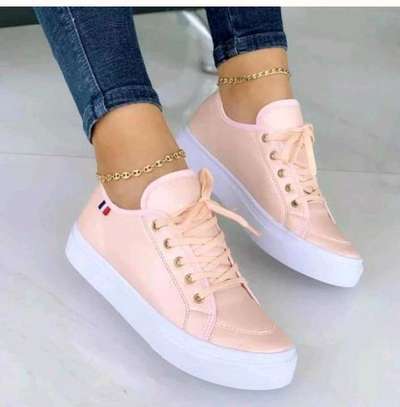 Comfy casual sneakers image 9