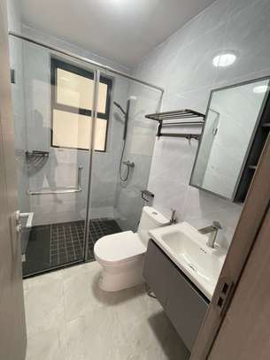 2 Bed Apartment with En Suite in Kilimani image 8