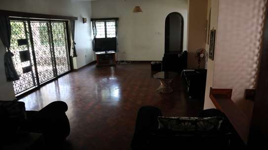 5 Bed House with Swimming Pool at Mtwapa image 4