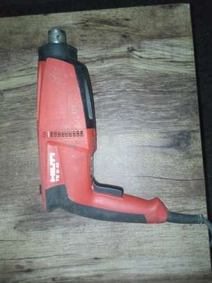 Hilti TE 2-M Rotary Hammer Drill – Compact & Powerful (Used) image 3
