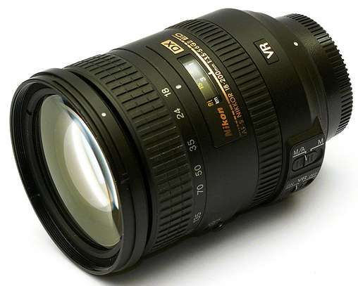 Nikon AF-S DX NIKKOR 18-200mm f/3.5-5.6G ED VR II Lens image 3