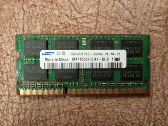 Laptop 2GB DDR3 2R×8 PC3 10600S RAM image 2