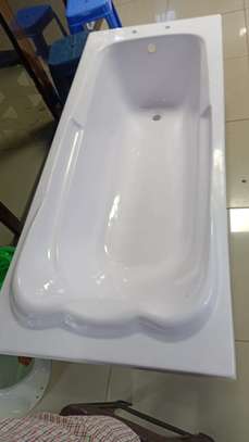 Durable White Acrylic Bathtub Ergonomic Design image 2