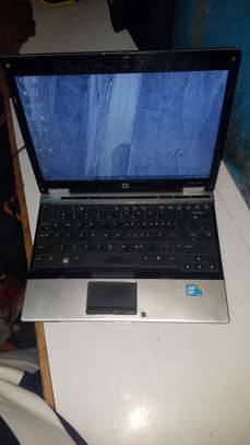 am selling an eliteprobook hp laptop corei5 image 1