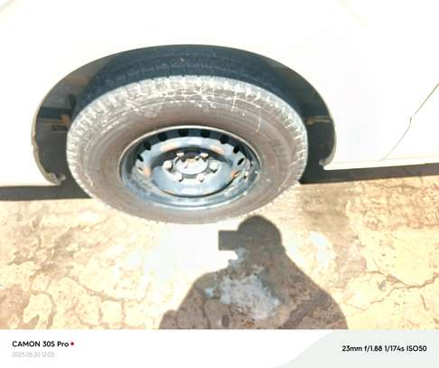 Toyota Hiace 7l image 4