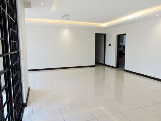 3 Bed Apartment with En Suite in General Mathenge image 25