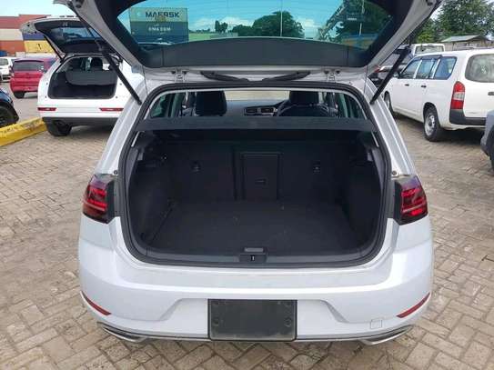 Volkswagen Golf TSI sunroof 2018 image 8