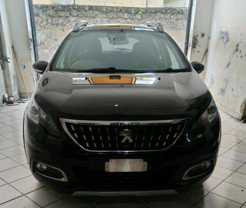 Peugeot 2008,black,white,2017 fully loaded. image 12