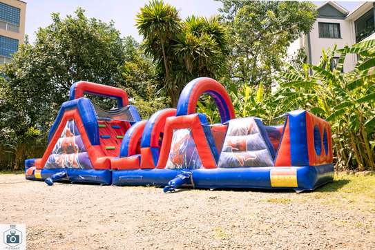 Bouncing castles for hire image 3