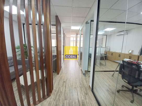 810 ft² Office with Service Charge Included at N/A image 1