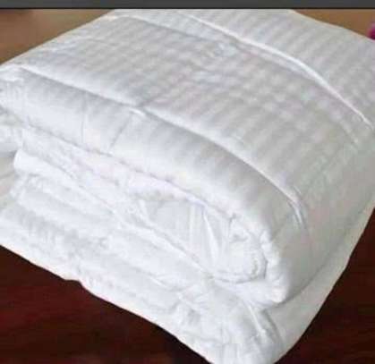 Executive white bedsheets image 2