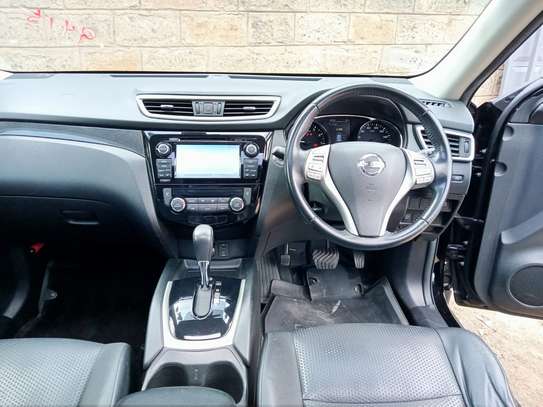 2014 KDG Nissan X-Trail New Shape 2000 CC Petrol 7 Seater with sunroof image 9