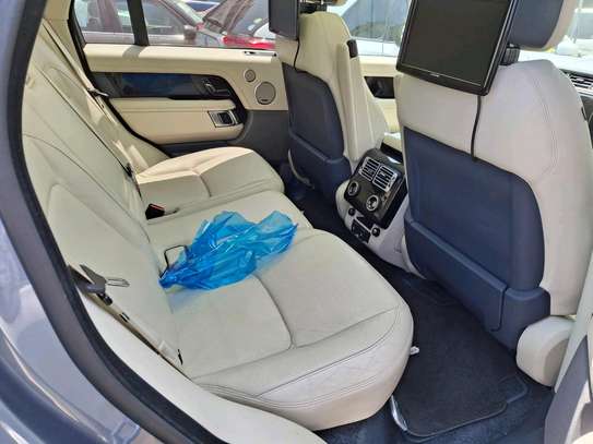 Land Rover Vogue Blue 4x4 2018 image 11