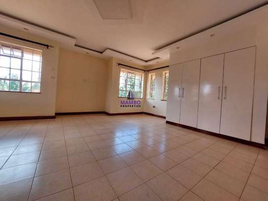 5 Bed House with En Suite at Runda Rd image 37