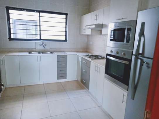 3 Bed Apartment with En Suite at Off Rhapta Road image 19