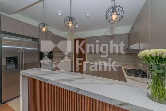 1 Bed Apartment with En Suite at Riverside Drive image 3