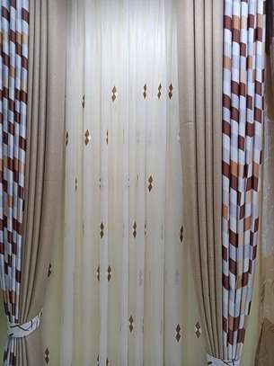 Queen curtains image 1