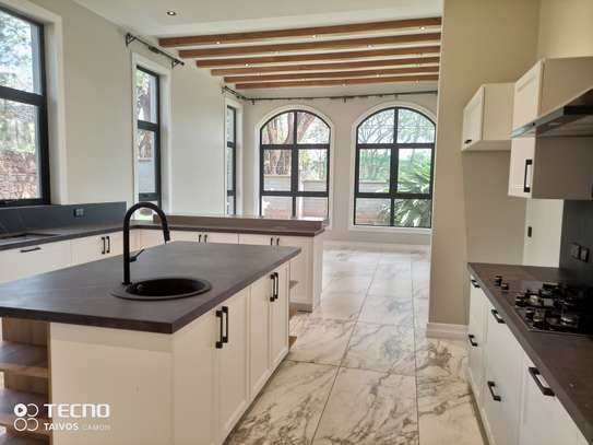 4 Bed Villa with En Suite at Off Loresho Ridge image 15