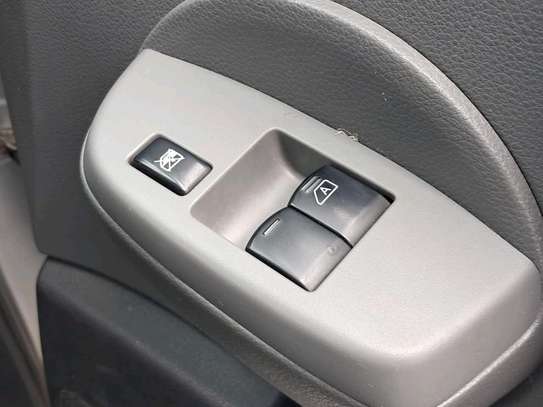 Nissan NV200 Silver 2018 image 8