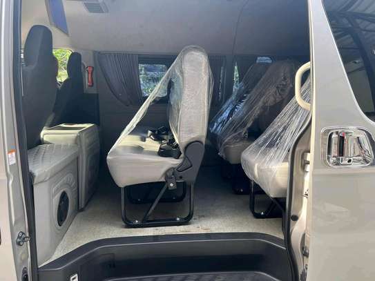 TOYOTA HIACE MANUAL DIESEL WITH SEATS image 4