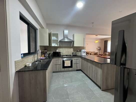 Furnished 2 Bed Apartment with En Suite in Kileleshwa image 5
