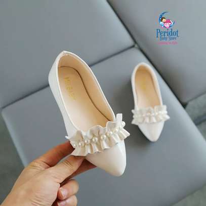 Girls white cheap flat shoes