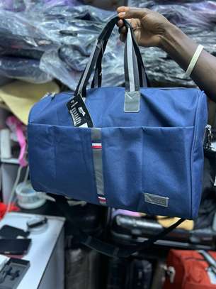 Travel duffle bags image 2