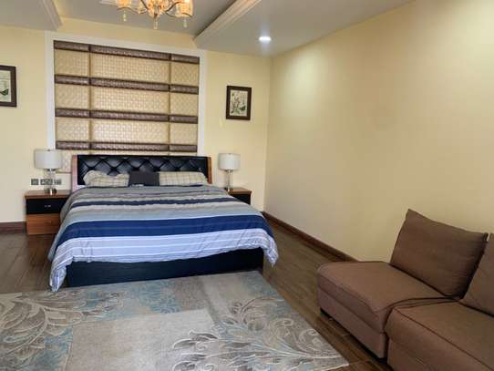 3 Bed Apartment with En Suite in Kilimani image 18
