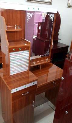 Dresser; Luxury Mirror-Integrated Dressing Table image 5