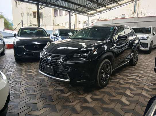 Lexus Nx200h Black image 1