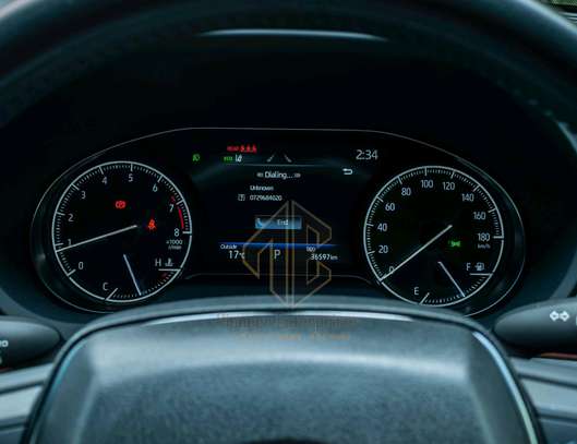 2020 Toyota harrier image 9