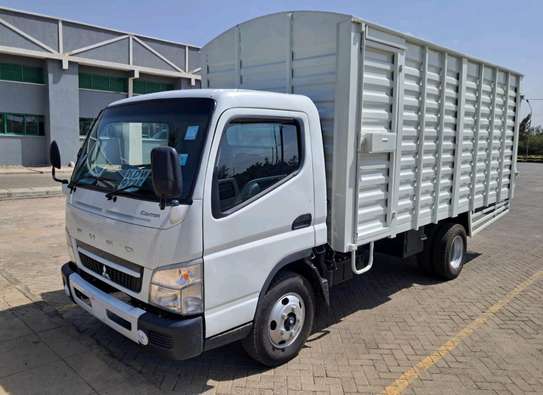 MITSUBISHI FUSO CANTER image 2