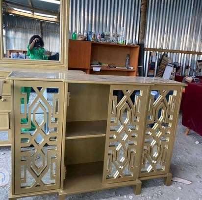 Buffet tables/Sideboards image 4