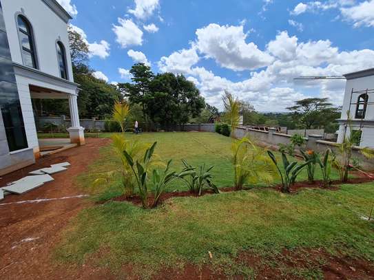 5 Bed Townhouse with Garage at Loresho image 3