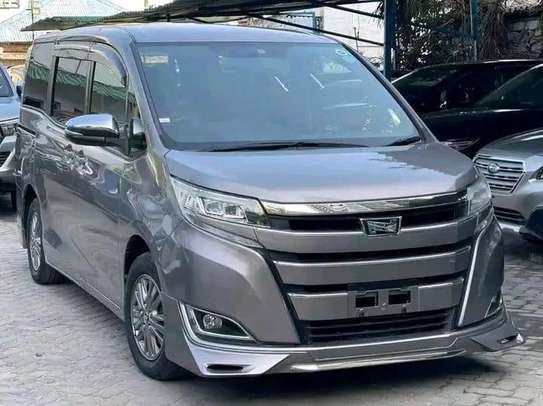 Toyota Noah WXB Grey 2018 image 2