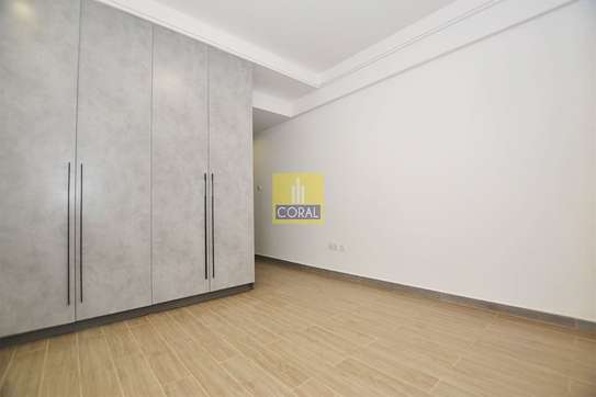 2 Bed Apartment with Gym in Riverside image 14