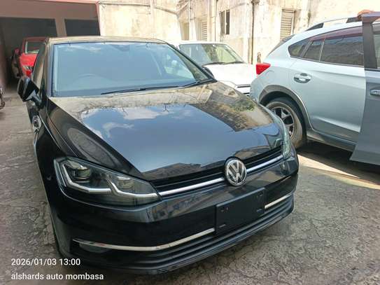 Volkswagen  Golf 1400cc image 9