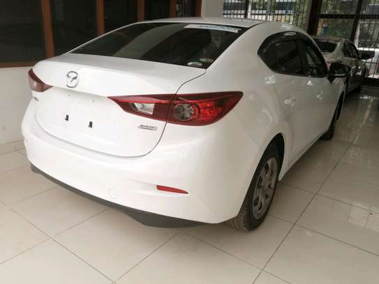Mazda axela pearl white image 7