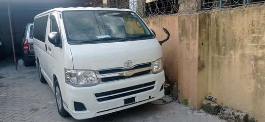 TOYOTA HIACE AUTOMATIC DIESEL OFFER PRICE image 1