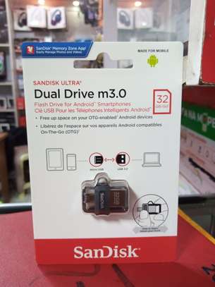 Sandisk 32GB Ultra Dual M3.0 USB 3.0 OTG Flash Disk Drive image 1