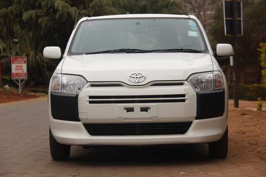 Toyota Succeed ULX image 1