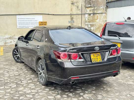 Toyota crown 2016 Sports image 5