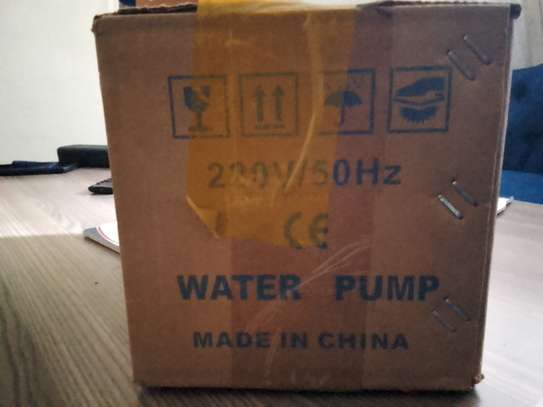 Water pump 220 volts image 6