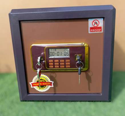 Office Safe: 20Kg Modern Digital Fireproof Safe image 1