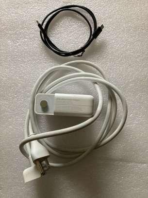 Apple A2166 - 96W USB-C Power Adapter image 1